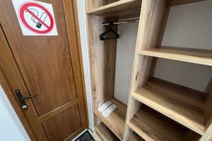 Хостел FOX Hostel. Делюкс двухместный  9