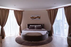 Отель Hotel Palace Ukraine. Делюкс двухместный круглый 2