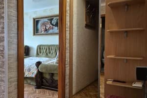 Однокомнатная на проспекте Рынок Украина, 6 слободская 2