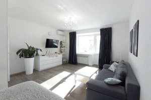 на проспекте Центральный 141А 1