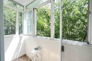 возле Сити-центра 3